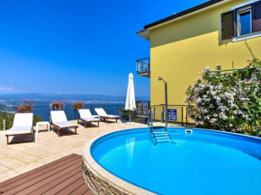 Apartment Laurus-1 by Interhome